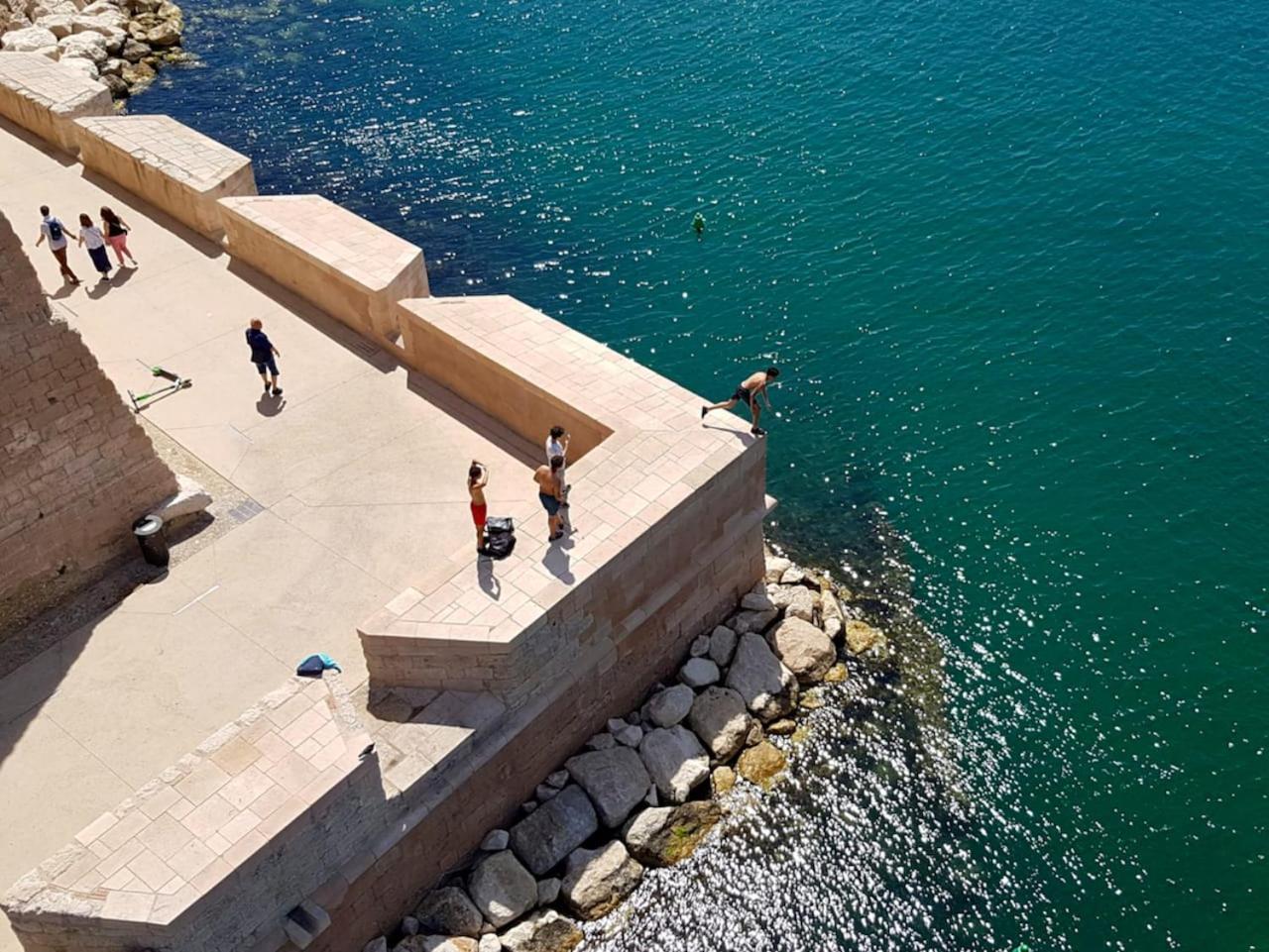 Vue Mer Le Panoramique Vieux-Port De Marseille Exteriér fotografie