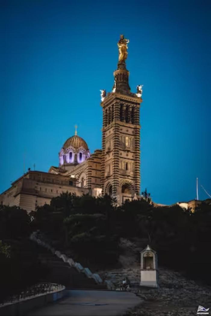 Vue Mer Le Panoramique Vieux-Port De Marseille Exteriér fotografie